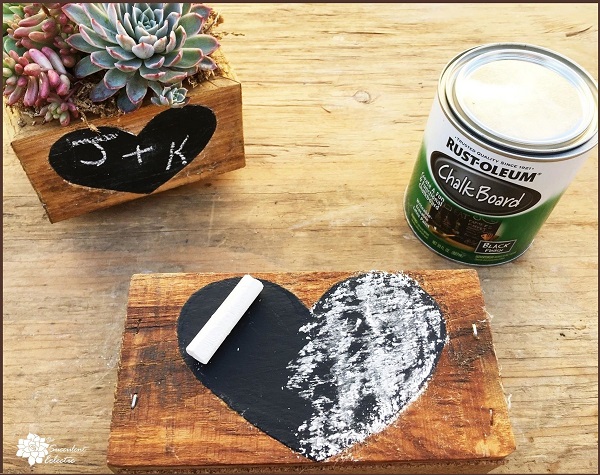 priming chalkboard heart before first use