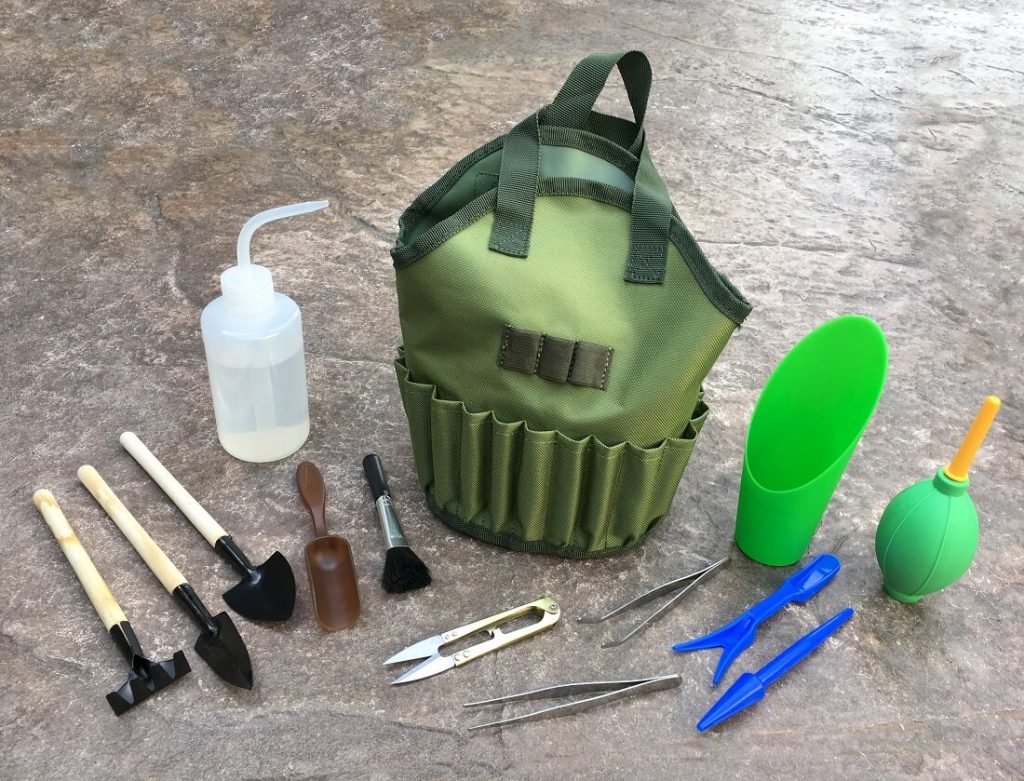 Succulent Tool Kit - a great succulent gift idea